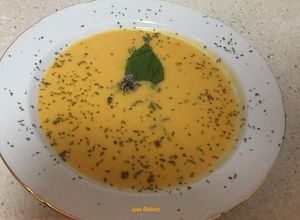 Foto principal de Crema de chayote y calabaza en thermomix