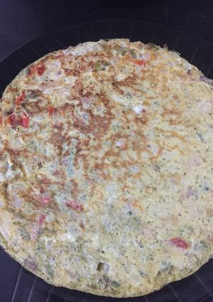 Una foto de 🌈Tortilla tricolor 💛🍳