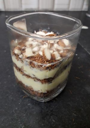 कस्टर्ड पुडिंग (Custard pudding recipe in Hindi) रेसिपी मुख्य फोटो