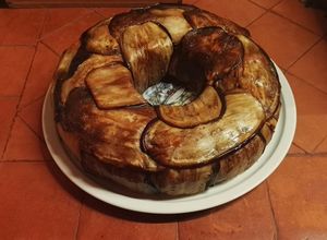 Foto di Timballo di anelletti  con scrigno di melanzane
