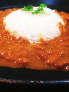 राजमा चावल (rajma chawal recipe in hindi) रेसिपी मुख्य फोटो
