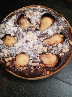 Una foto de Tarta de peras y chocolate