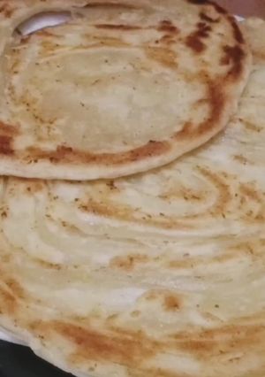 A picture of Lacha pratha 🍽️.