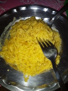 मैगी (Maggi recipe in hindi) रेसिपी मुख्य फोटो