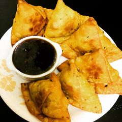A picture of Aloo Ka Samosa.