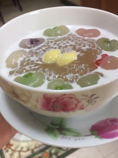 รูปของ วุ้นปีโป้ลำไยสาคูน้ำกะทิ