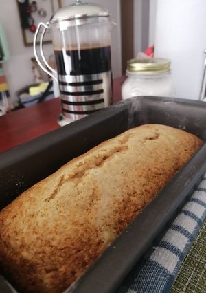 Una foto de Budín sencillo de banana 🍌& manzana🍎