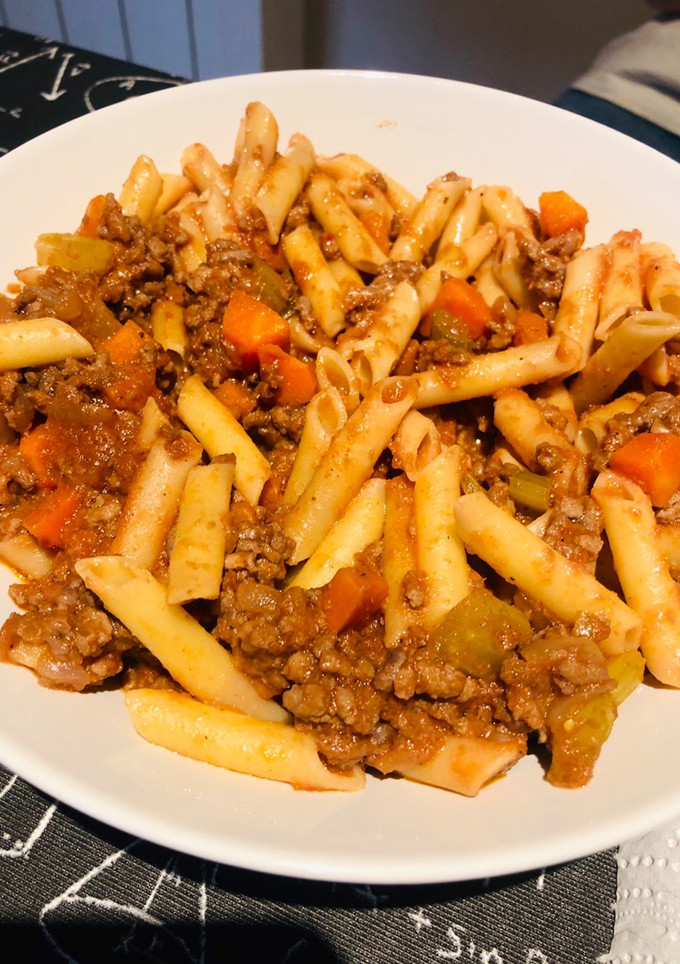 Una foto de Macarrones boloñesa casera