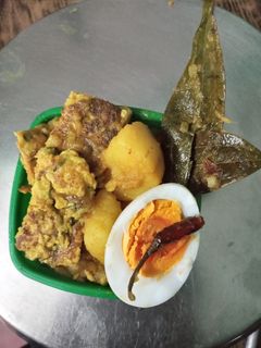 ফুলকপি ডিমের ধোঁকা ডালনা(foolkopi dimer dhoka dalna recipe in Bengali) রেসিপির প্রধান ছবি
