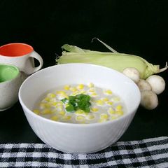 A picture of Creamy Mushroom Corn Soup.