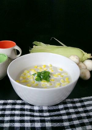 A picture of Creamy Mushroom Corn Soup.