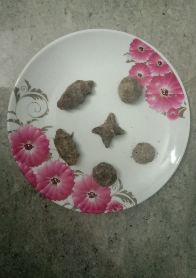 ஜூ ஜூ கம்பு லட்டு (Kambu laddu recipe in tamil) செய்முறை முக்கிய புகைப்படம்