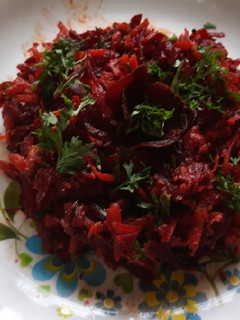 A picture of Beetroot and carrot salad 🥗.