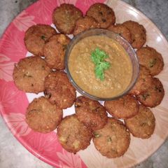 A picture of Poha aalo tikki.