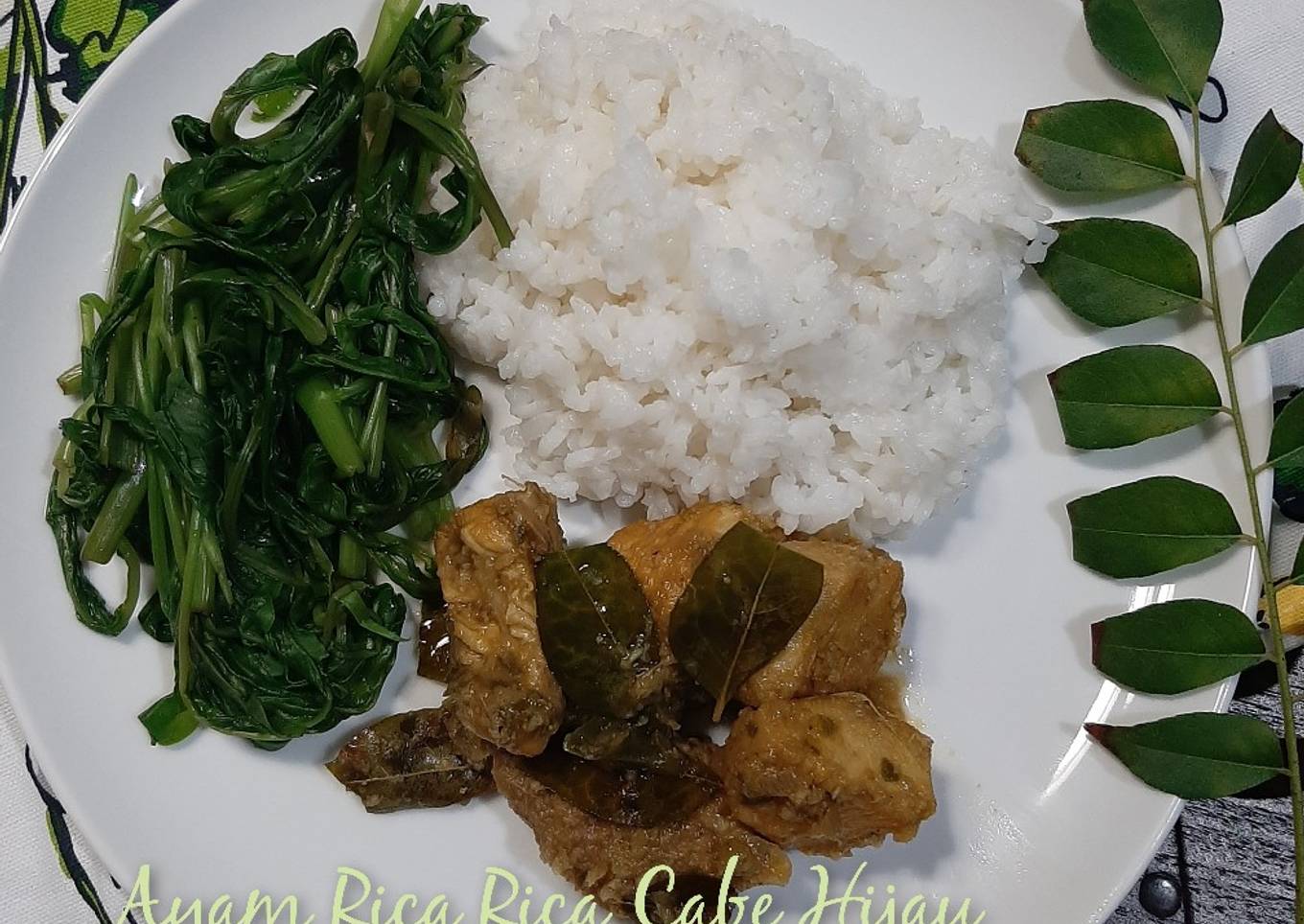 Ayam Rica Rica Cabe Hijau (Daun Kari)