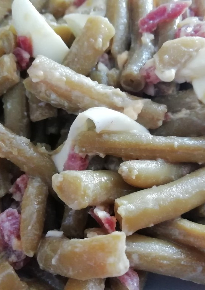 Una foto de Judías verdes con huevo duro y jamón
