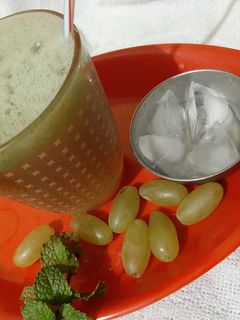 আঙ্গুরের জ্যুস (aangurer juice recipe in Bengali) রেসিপির প্রধান ছবি