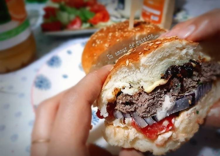 Voici la recette Burger maison 🍔 à la maison