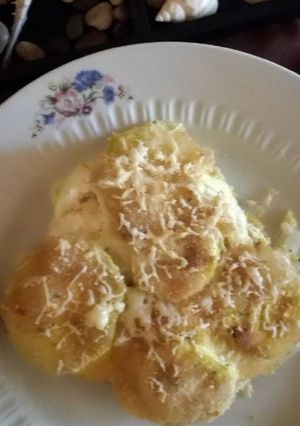 Sajtos rakott cukkini recept fotója