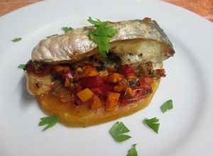 Foto principal de Pescado sobre disco de calabaza