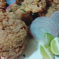 A picture of Homemade fried chicken.