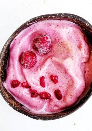 Une photo de Nice cream Framboise Cardamome