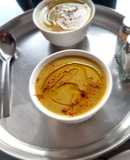 Crema de habas y guisantes secos (bissara)