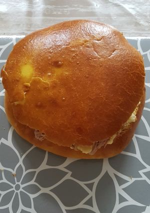 Une photo de Pain bagnat