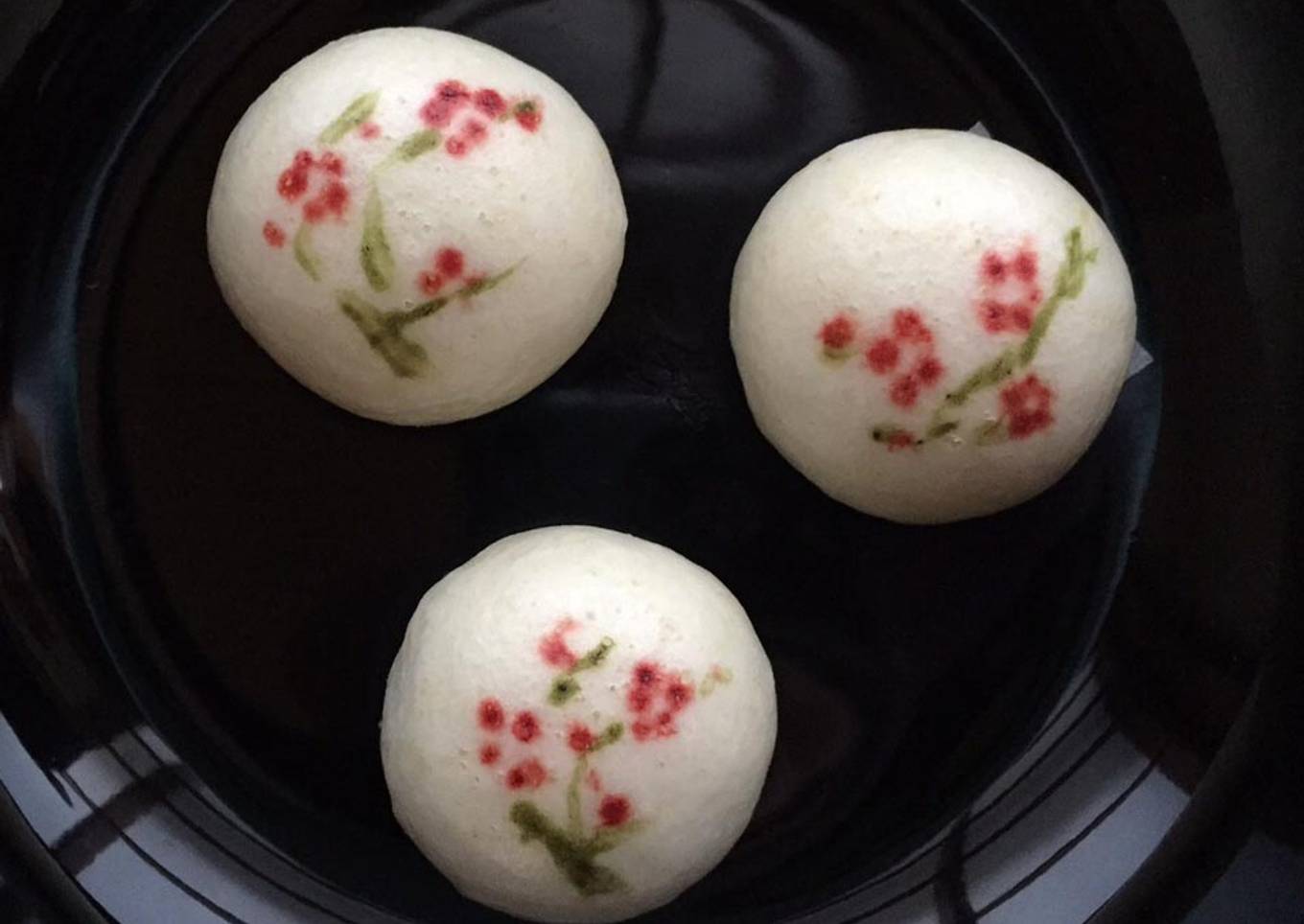 Wagashi "Komug-Manju" Ume (Plum flower)