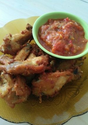 Foto resep Ayam goreng ungkep + sambal tomat