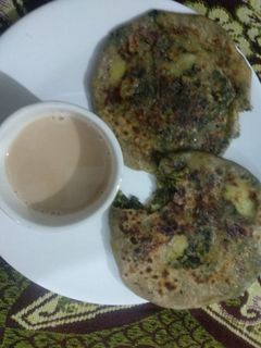 मेथी आलू पराठा चटपटा पंजाबी स्टाइल (methi aloo paratha chatpata punjabi style recipe in Hindi) रेसिपी मुख्य फोटो