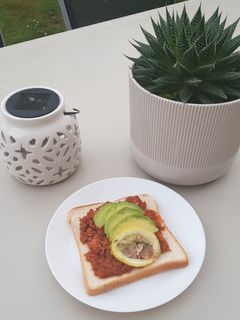 Une photo de Tartine avocat
