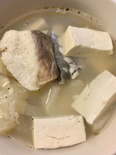 海鱸魚洋蔥豆腐湯(普羅旺斯風味) 的食譜成品照片