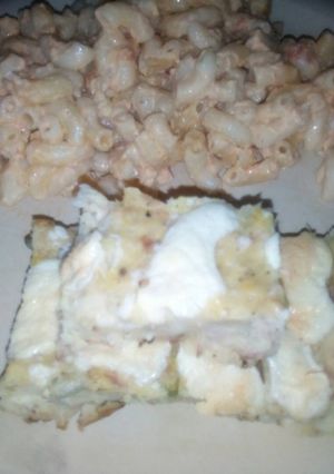 Una foto de Pastel de atún y sopa de codos