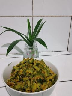 Foto resep Tumis Pare Bumbu Kuning