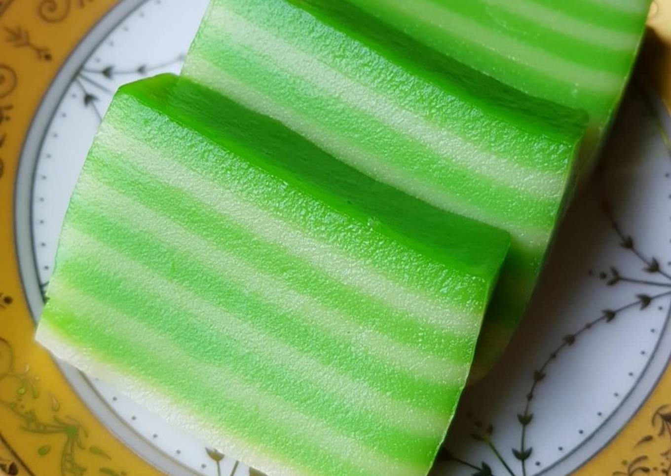 Kue Lapis Pandan