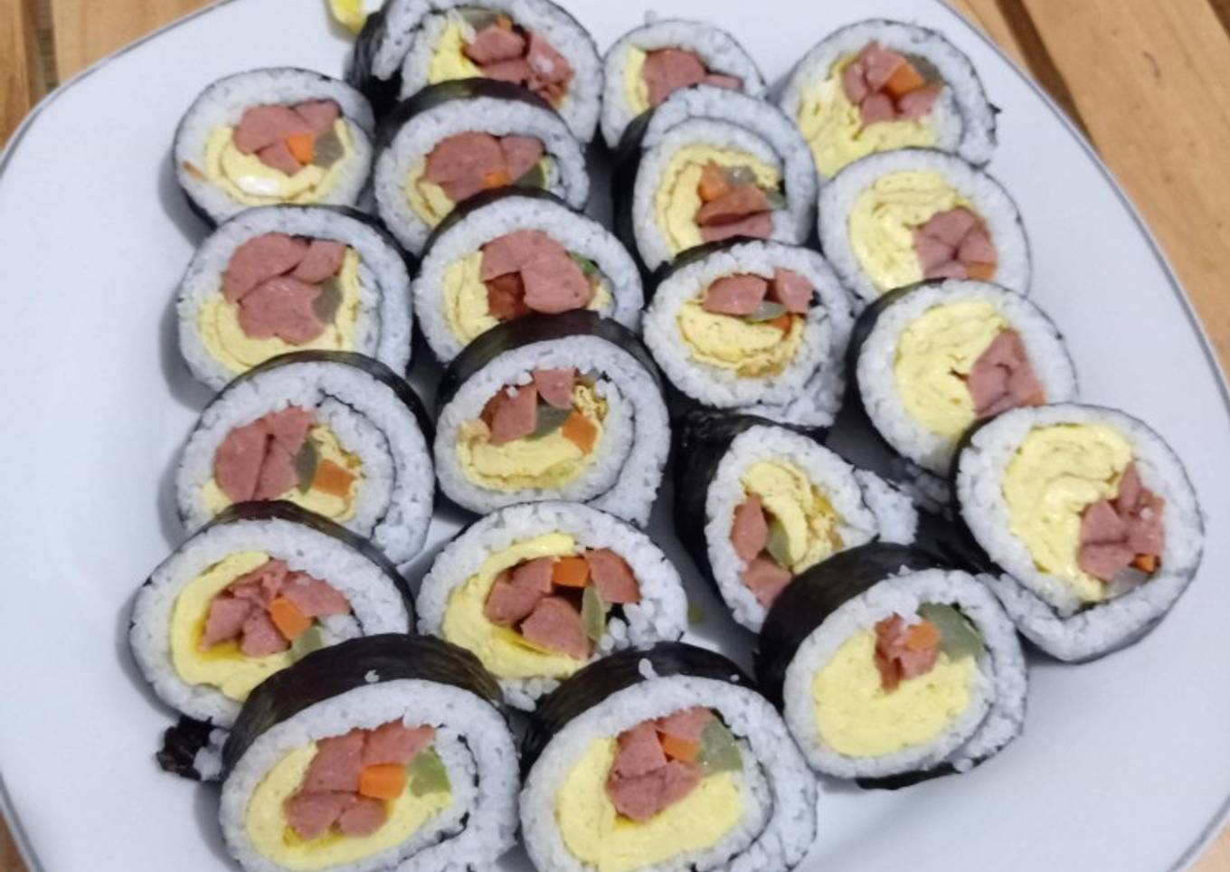 Bagaimana Membuat Sushi sederhana dari rumah Anti Gagal