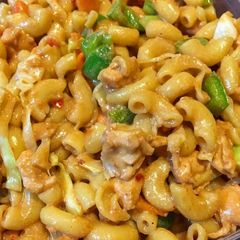 A picture of Macaroni 🍝 pasta.