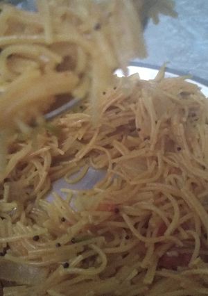 सेवइया उपमा (Seviyan upma recipe in hindi) रेसिपी मुख्य फोटो