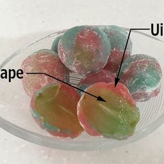 A picture of Uiro Wagashi with Grapes.