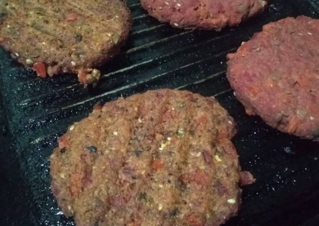 Hamburguesas vegan de lenteja y remolacha