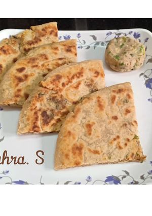 A picture of Aloo Paratha.