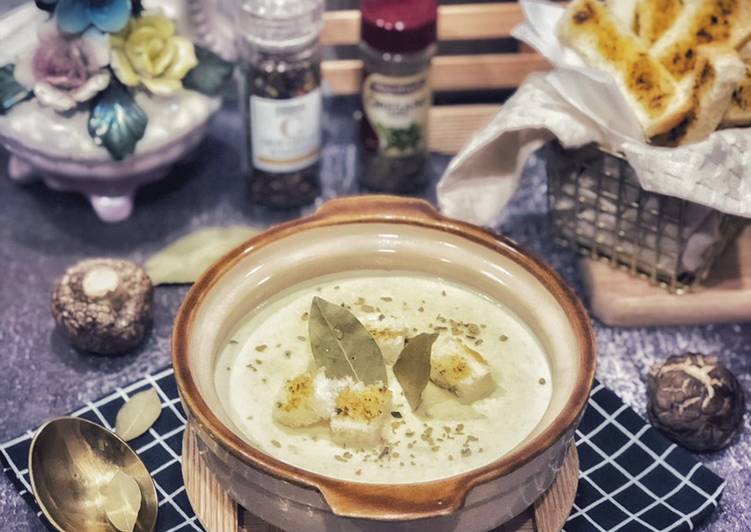 Resepi Resepi Creamy Mushroom Soup 😋 yang Murah