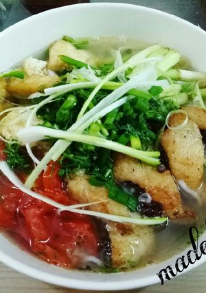Hình của món Bún riêu cá.