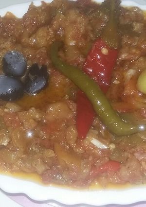 صورة لوصفة زعلوكة (باذنجان مشوي وفلفل حلو مشوي)