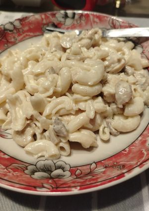 Una foto de Coditos con Salsa de Queso Crema