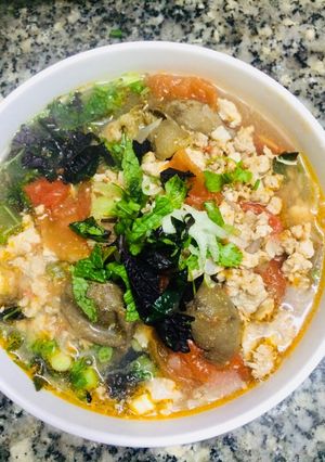 Hình của món Bún chua thịt xay.
