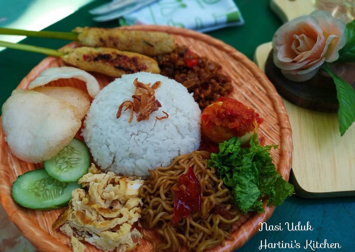 199.Nasi uduk rice cooker