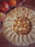 Quiche o galette di mele cotte aromatizzata all'anice stellato