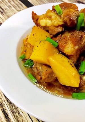 Hình của món Sườn Non Kho Khoai Tây.